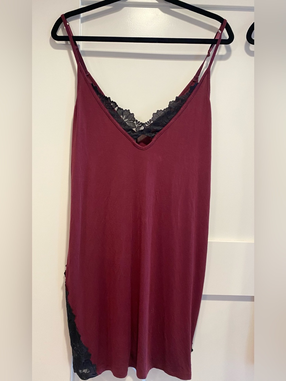 Adore Me Burgundy nightgown with Black Lace Trim size Medium